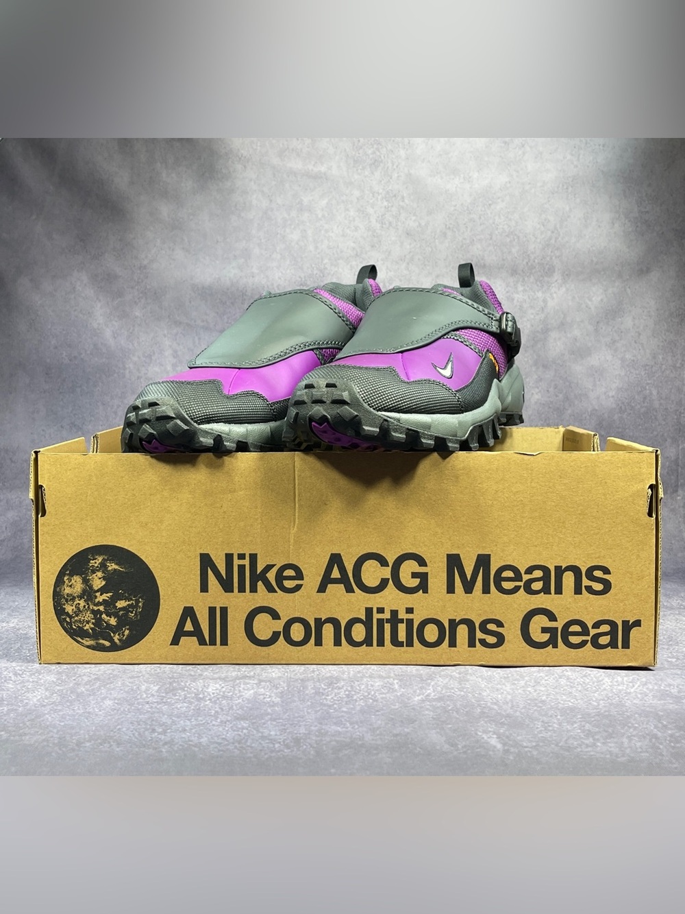 Nike ACG Men's 11 Phassad Trail Shoe Bold Berry/Black/Anthracite/Photon Dust NEW